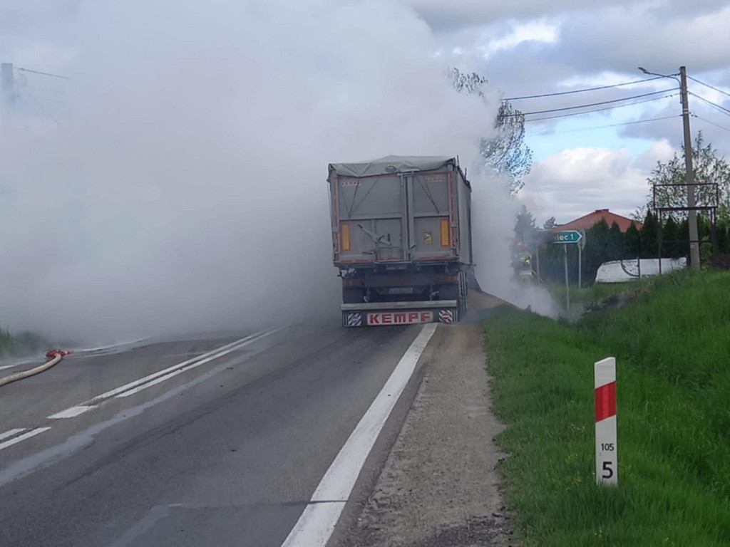 Pożar ciężarówki na DK9