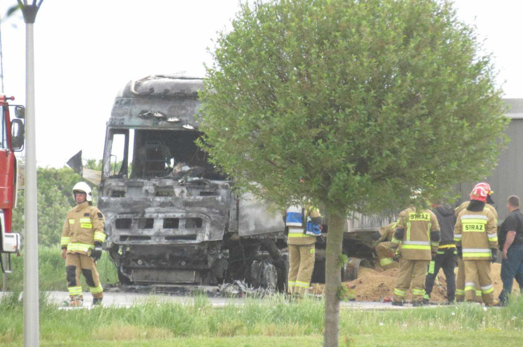 Pożar ciężarówki na DK9