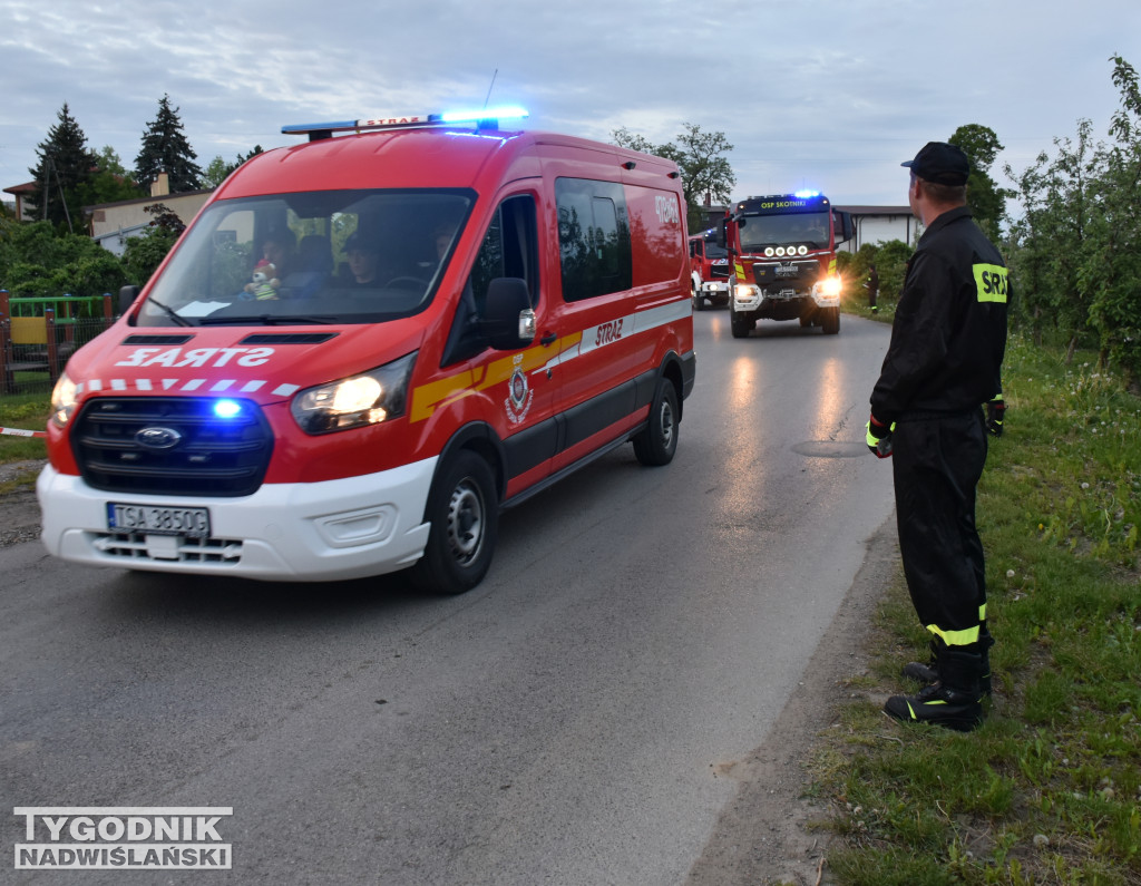 Powitanie wozu strażackiego w Zajeziorzu