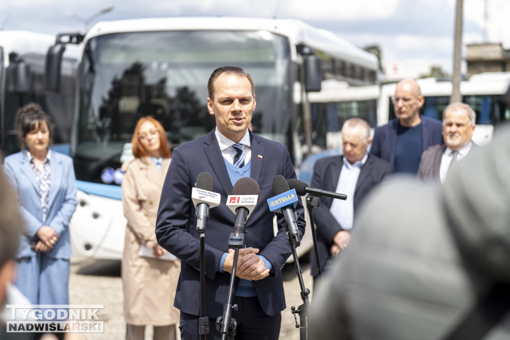 Nowe autobusy w Stalowej Woli. PKS wzmacnia tabor dzięki wsparciu powiatu