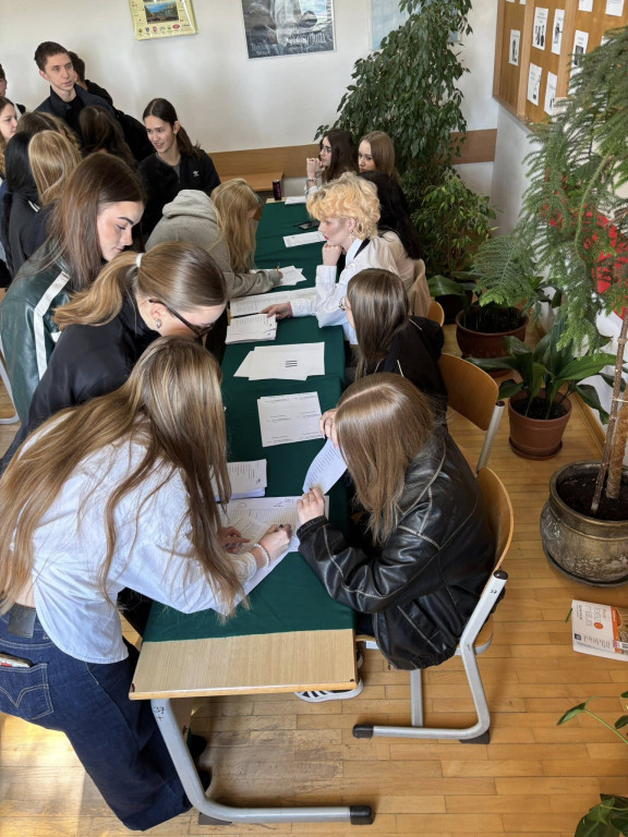 Symulacja wyborów w Collegium Gostomianum