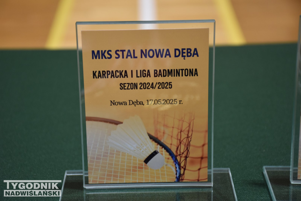 Turniej badmintona w Nowej Dębie