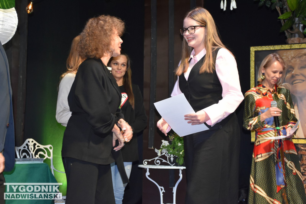 Wręczenie nagród lauratom Open Festival Klimontów