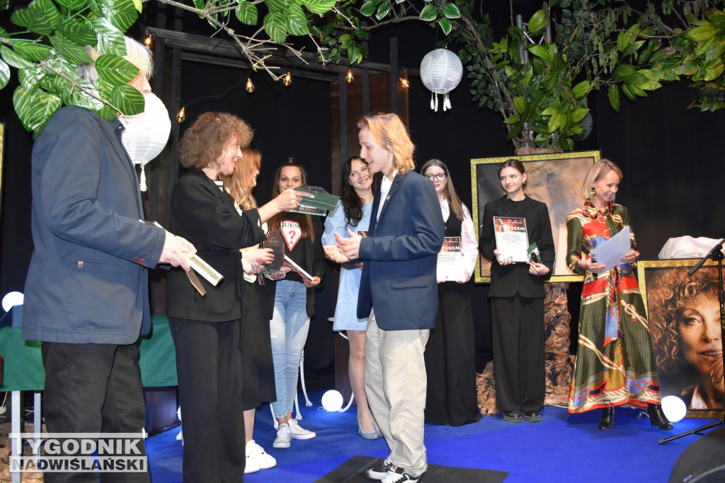 Wręczenie nagród lauratom Open Festival Klimontów