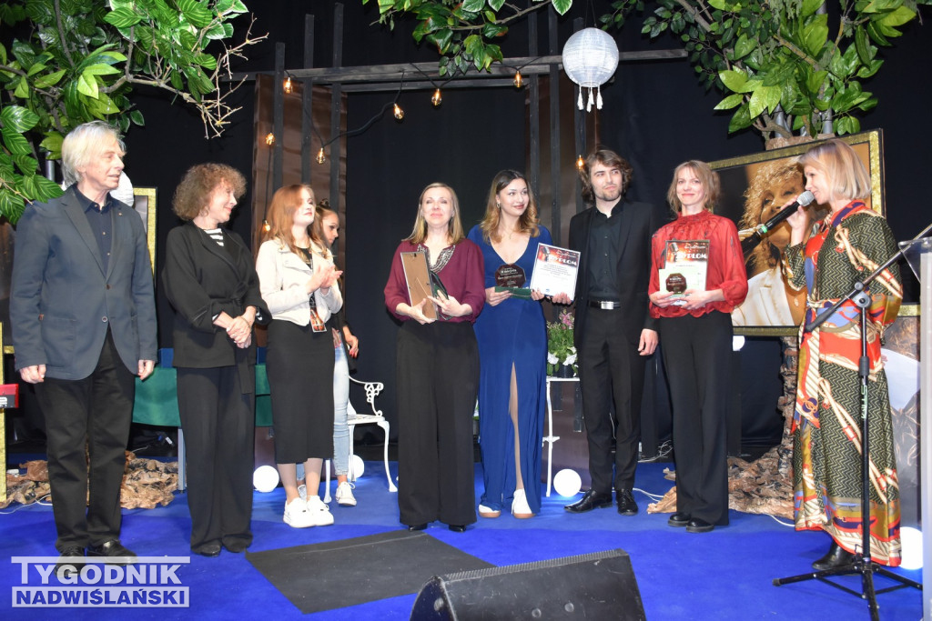 Wręczenie nagród lauratom Open Festival Klimontów