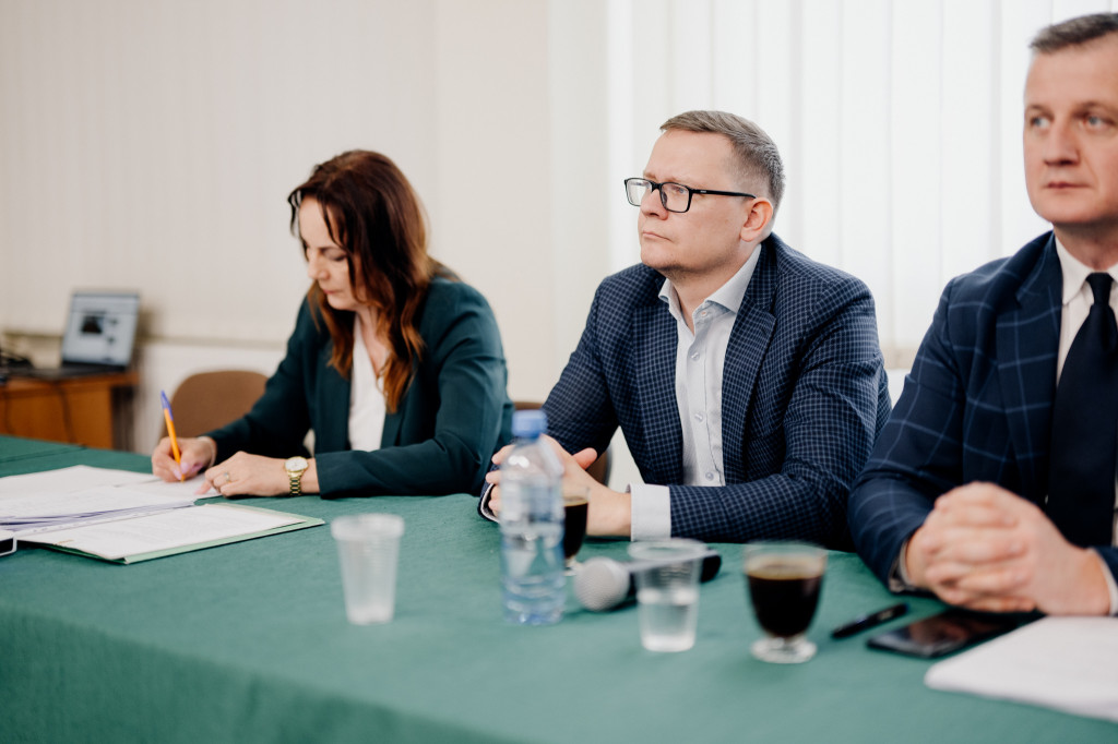 Podpisanie umowy w Łoniowie