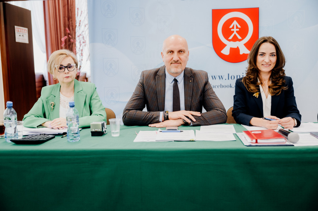 Podpisanie umowy w Łoniowie