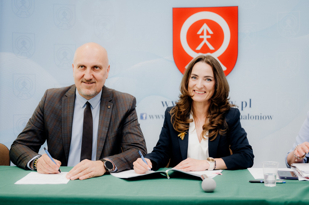 Podpisanie umowy w Łoniowie