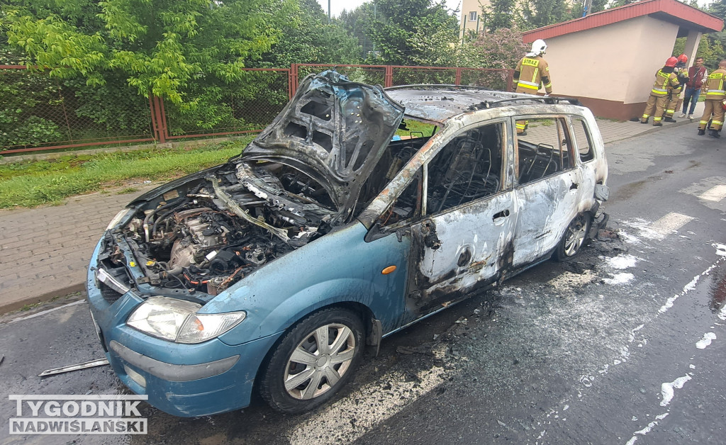Pożar auta w Stalach