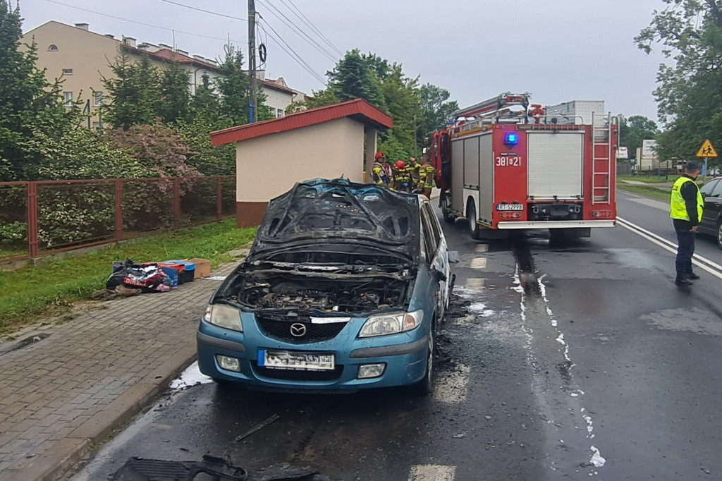 Pożar auta w Stalach