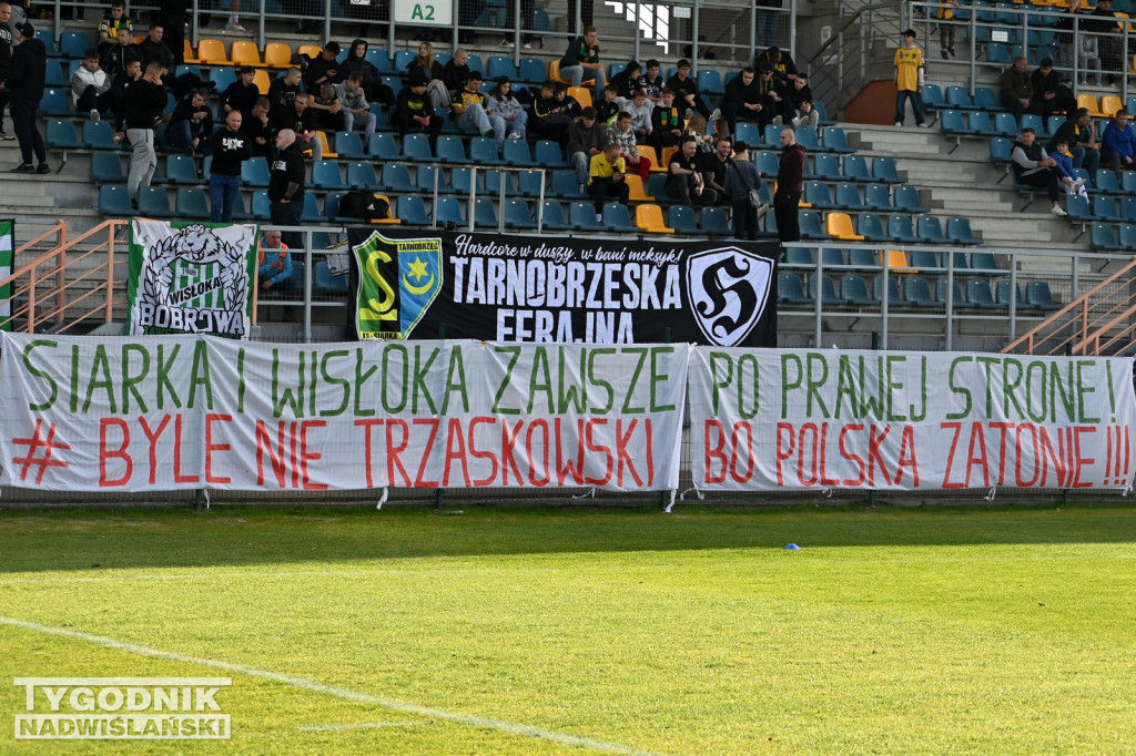 Zdjęcia kibiców mecz Siarka - Wisłoka
