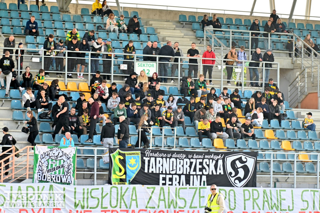 Zdjęcia kibiców mecz Siarka - Wisłoka