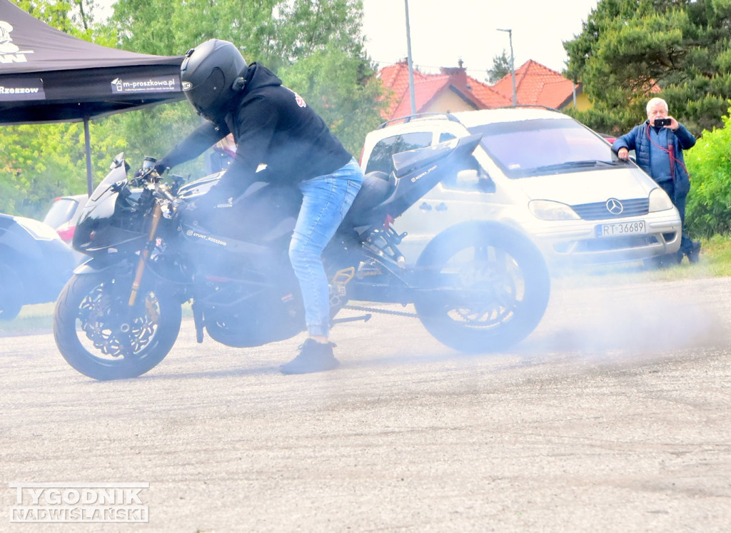 Moto Piknik w Nowej Dębie