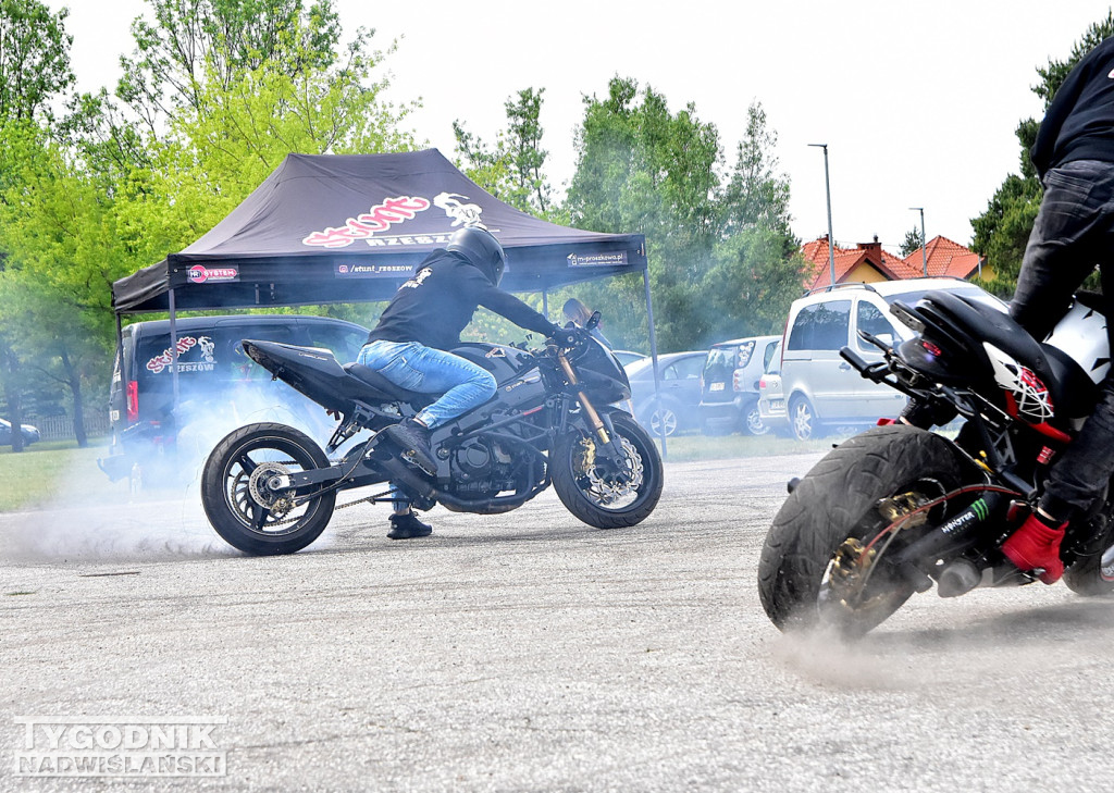 Moto Piknik w Nowej Dębie