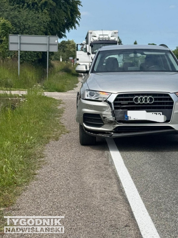 Wypadek na DK79 w Łukawie