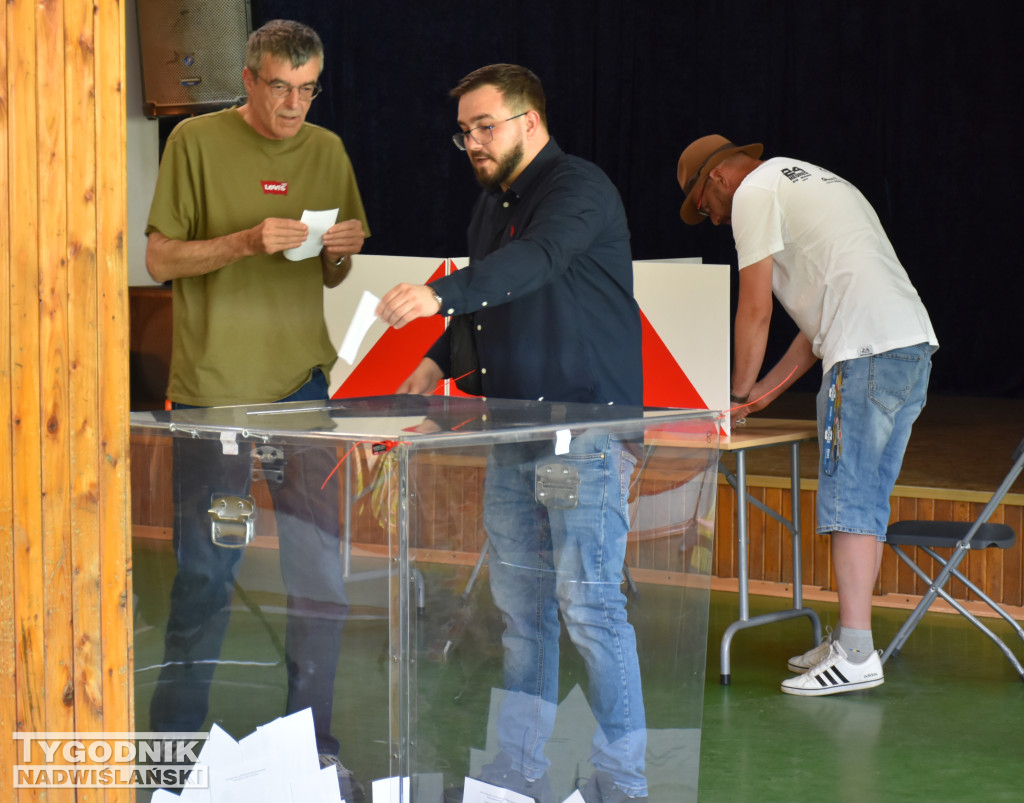 Głosowanie w II turze wyborów w Sandomierzu