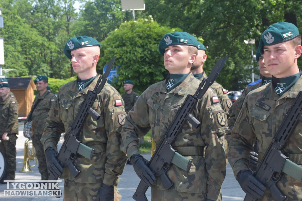 Święto 18. Brygady Artylerii w Nowej Dębie