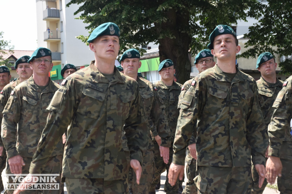 Święto 18. Brygady Artylerii w Nowej Dębie