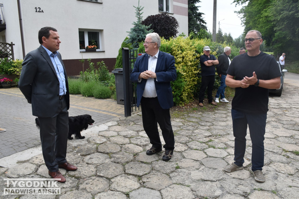 Minister Cz. Siekierski u poszkodowanych rolników