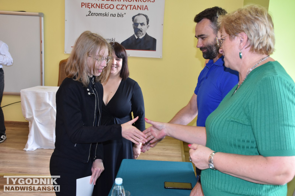 Finaliści Wojewódzkiego Konkursu Pięknego Czytania
