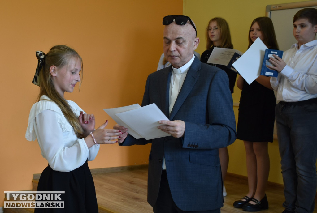 Finaliści Wojewódzkiego Konkursu Pięknego Czytania