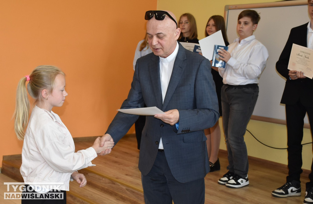 Finaliści Wojewódzkiego Konkursu Pięknego Czytania