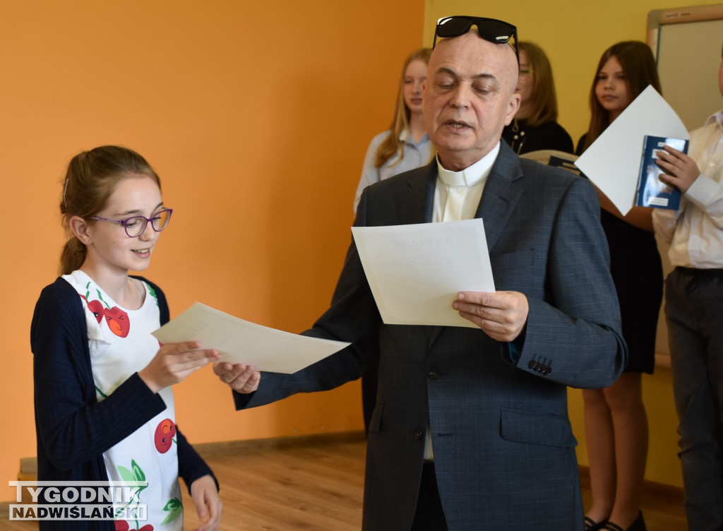 Finaliści Wojewódzkiego Konkursu Pięknego Czytania