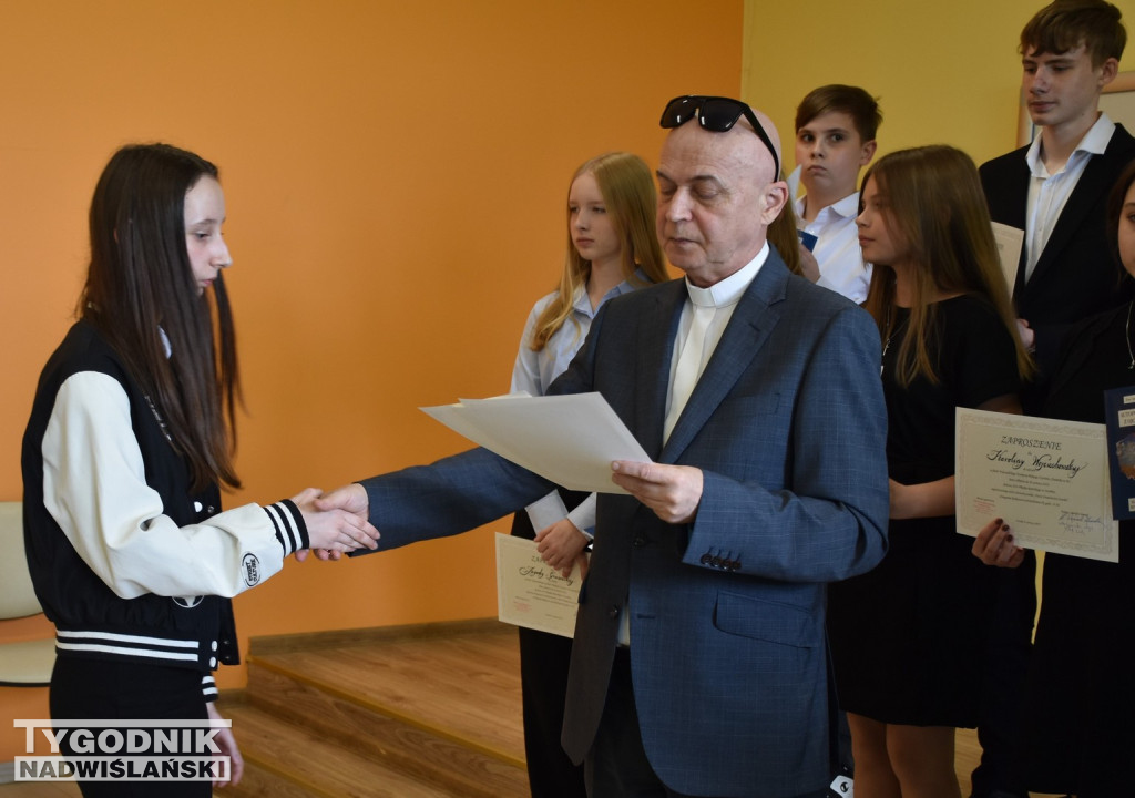 Finaliści Wojewódzkiego Konkursu Pięknego Czytania