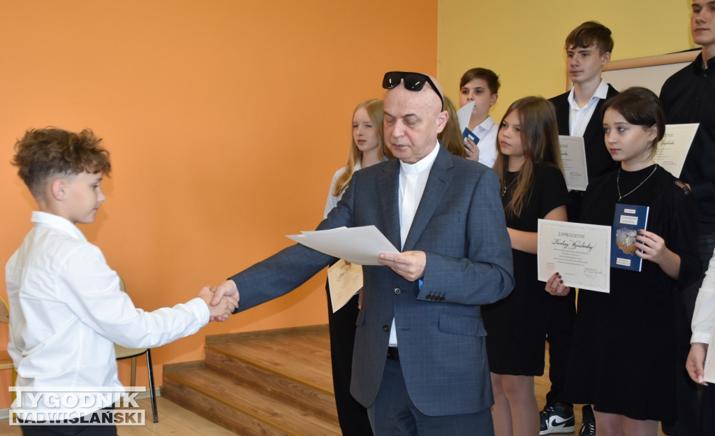 Finaliści Wojewódzkiego Konkursu Pięknego Czytania