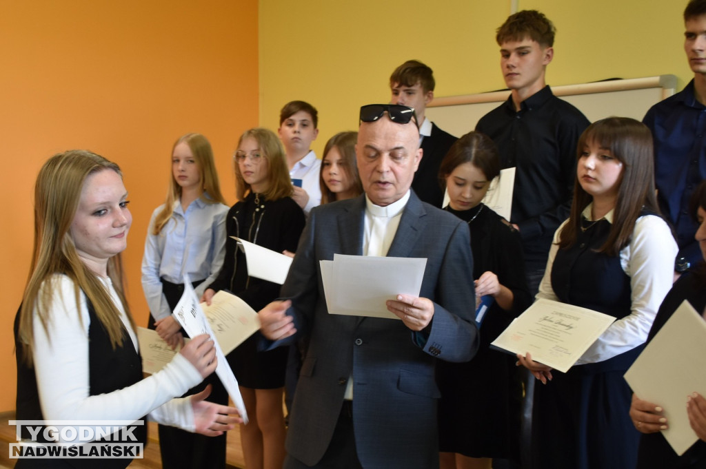 Finaliści Wojewódzkiego Konkursu Pięknego Czytania
