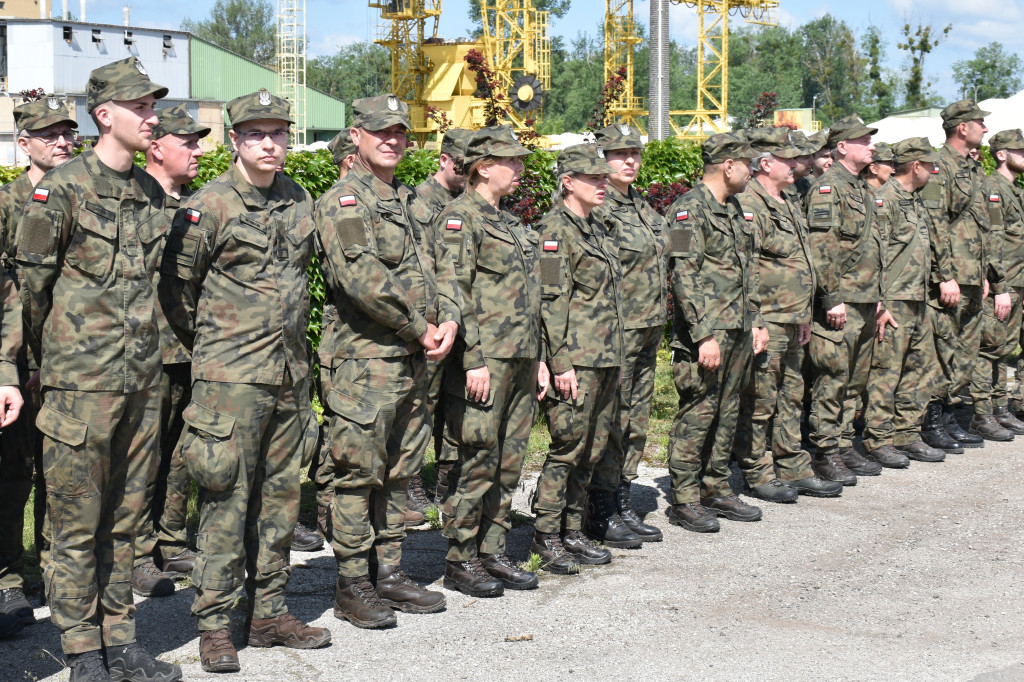 Montaż przesłon przeciwpowodziowych w Sandomierzu