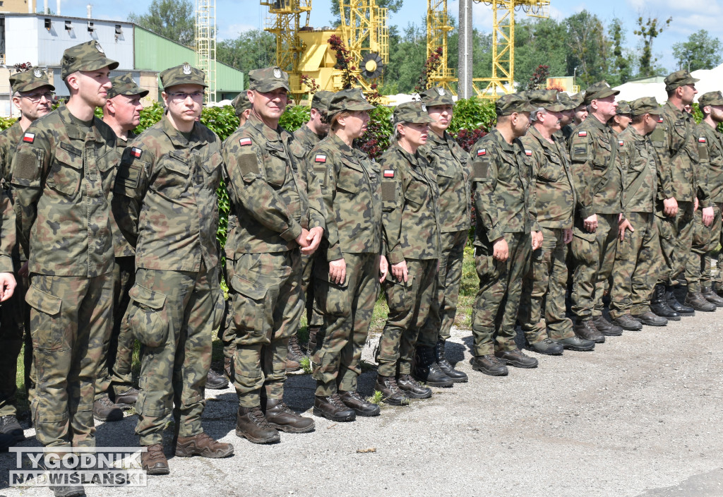 Montaż przesłon przeciwpowodziowych w Sandomierzu