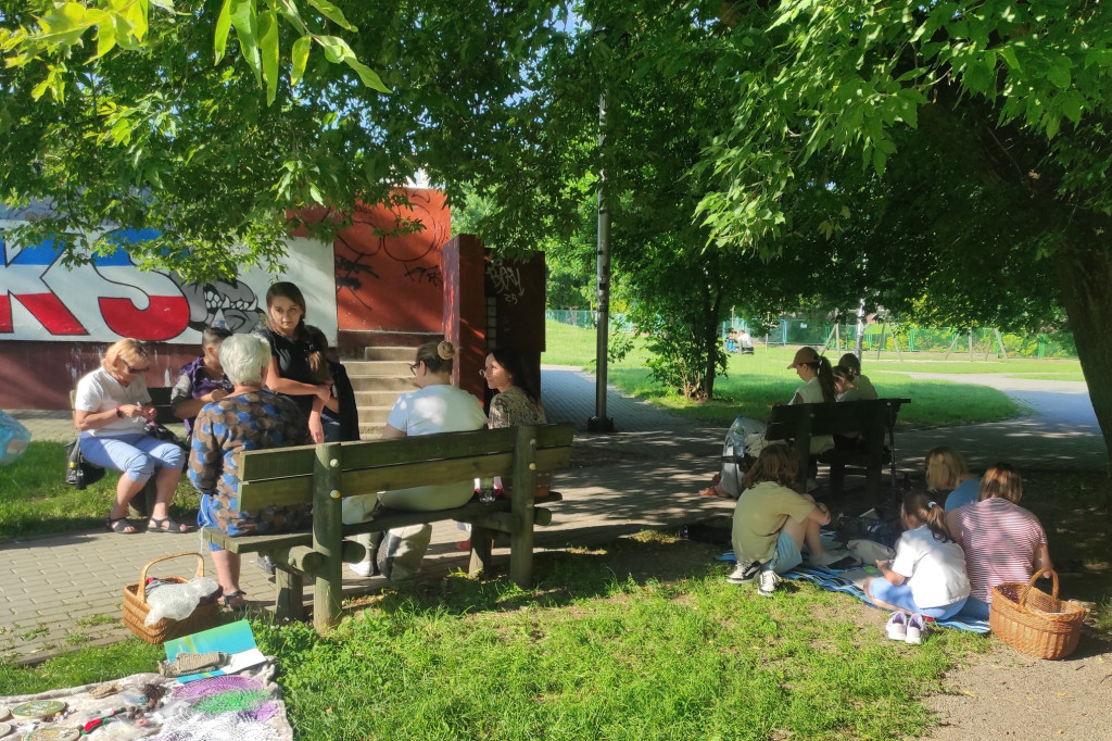 Dzień Dziergania w Miejscach Publicznych