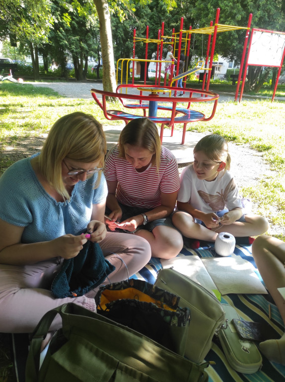 Dzień Dziergania w Miejscach Publicznych