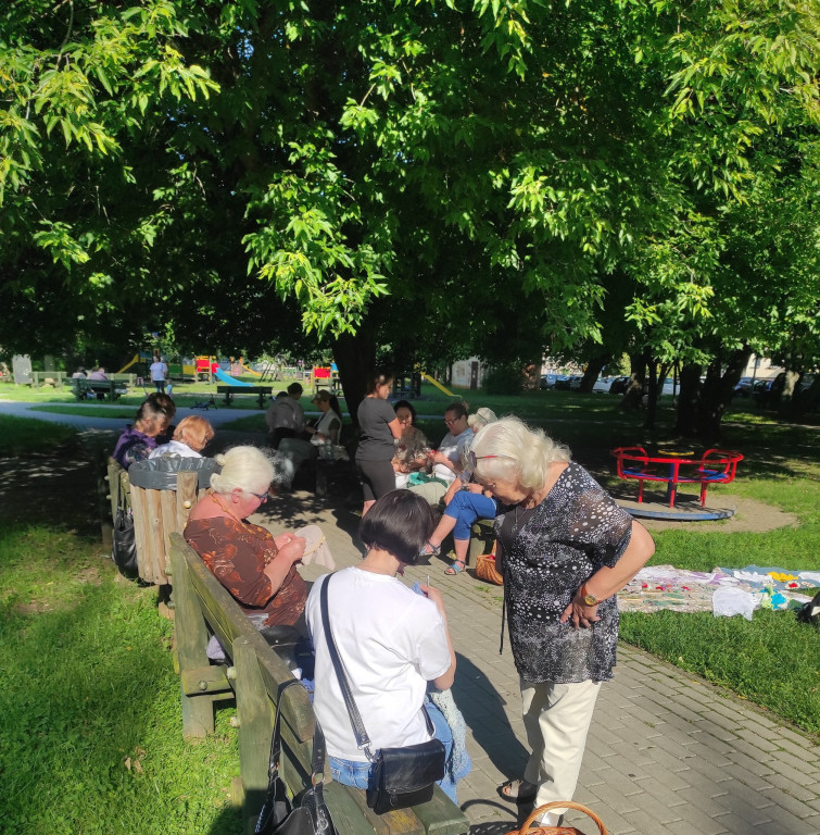 Dzień Dziergania w Miejscach Publicznych