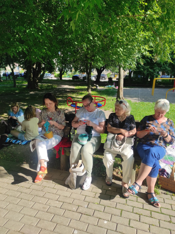 Dzień Dziergania w Miejscach Publicznych