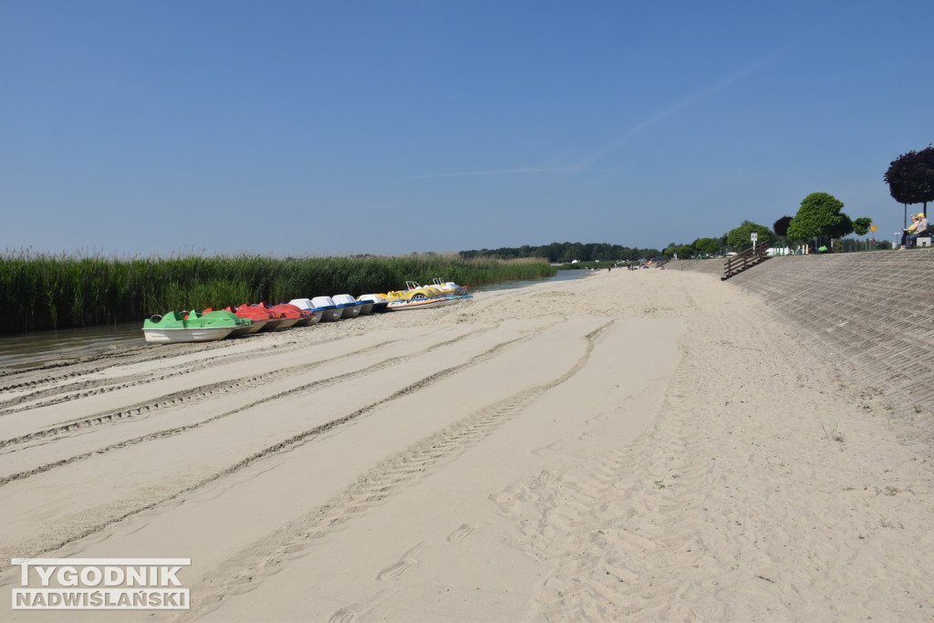 Nowy piasek nad Jeziorem Tarnobrzeskim