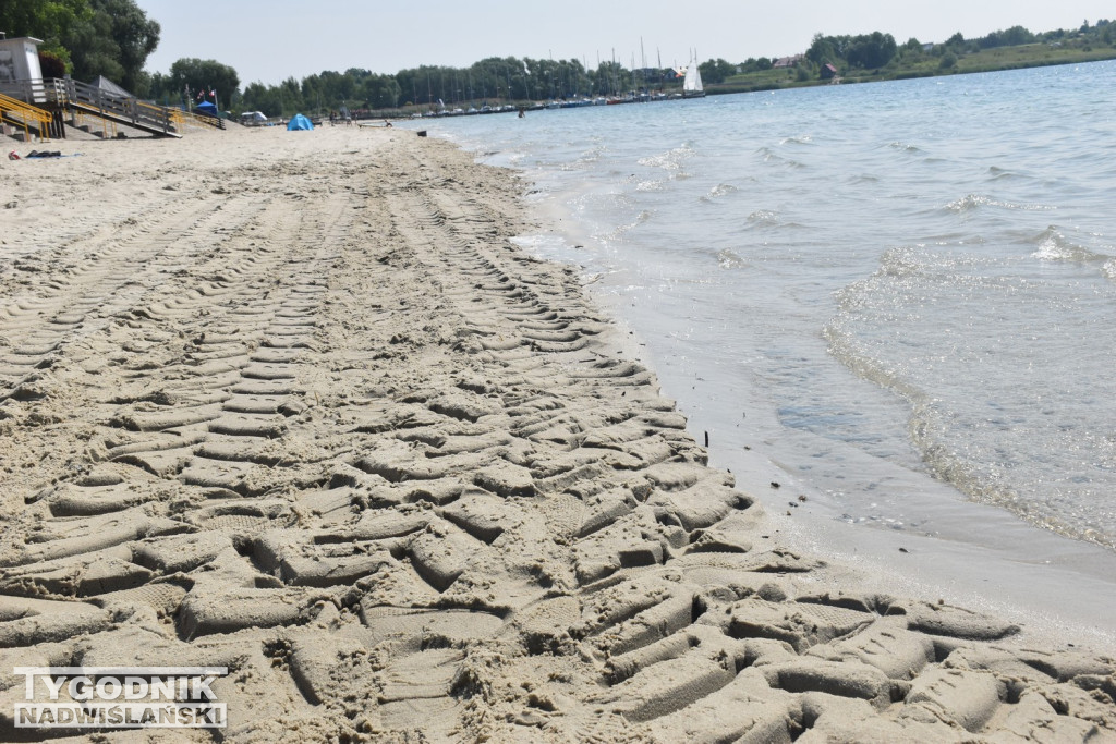 Nowy piasek nad Jeziorem Tarnobrzeskim