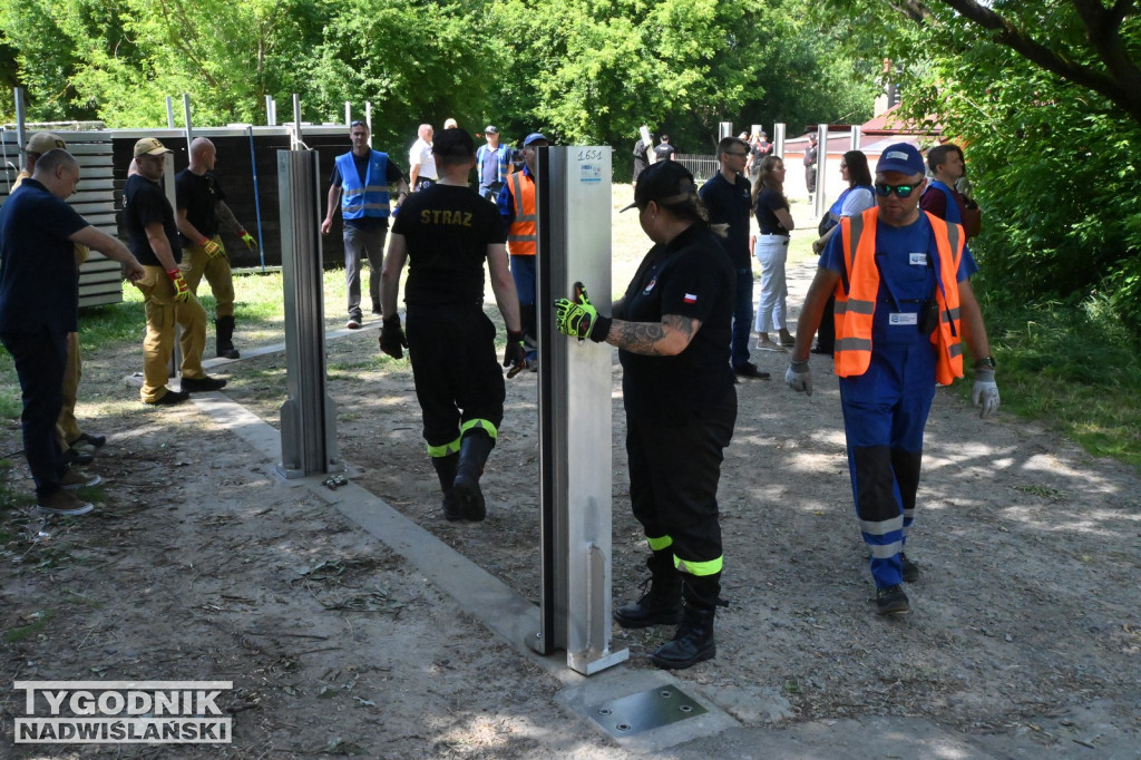 Ćwiczenia w rejonie promu w Tarnobrzegu