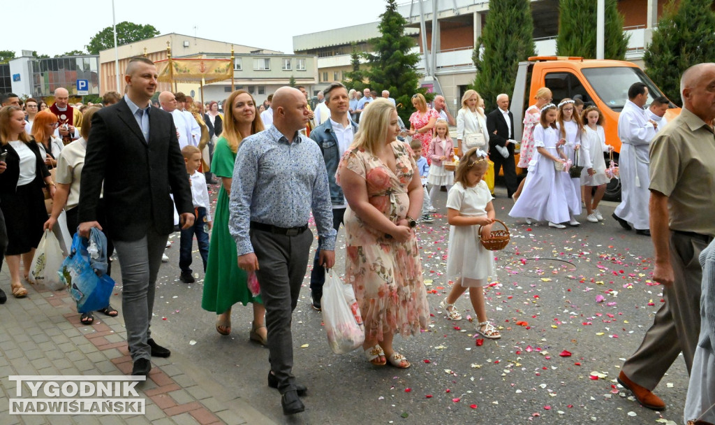 Procesja parafii pw. Chrystusa Króla i św. Barbary