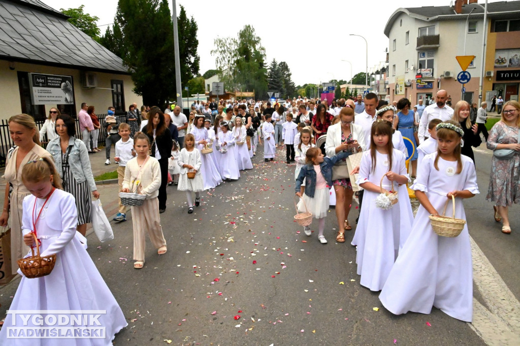 Procesja parafii pw. Chrystusa Króla i św. Barbary