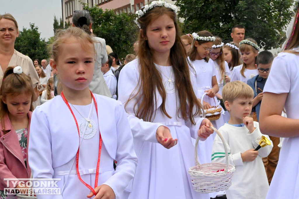 Procesja parafii pw. Chrystusa Króla i św. Barbary