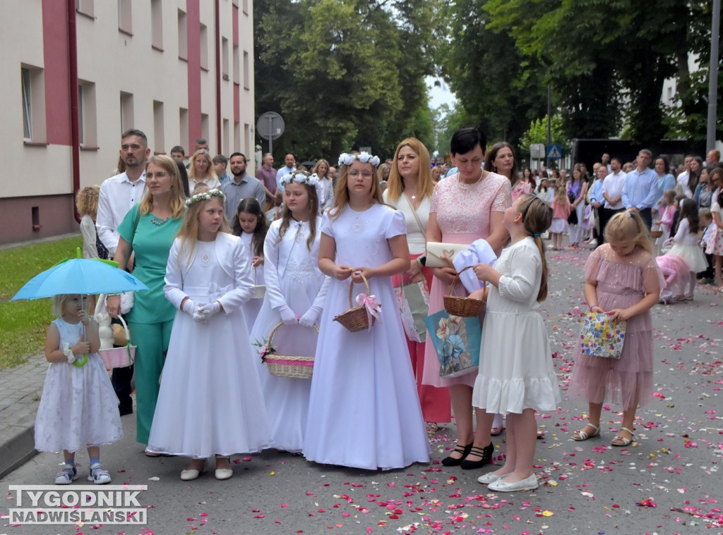 Procesja Bożego Ciała w Nowej Dębie
