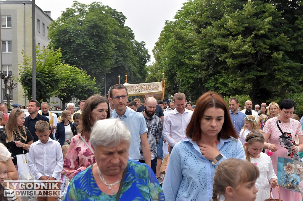 Procesja Bożego Ciała w Nowej Dębie
