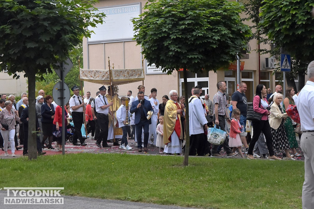 Procesja Bożego Ciała w Nowej Dębie