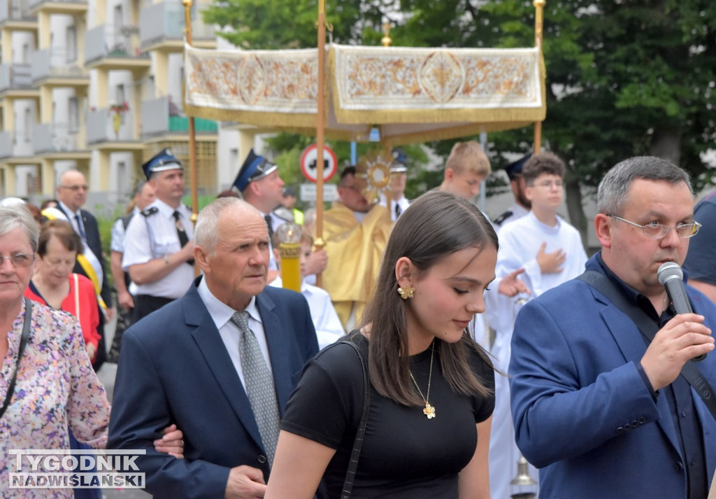 Procesja Bożego Ciała w Nowej Dębie