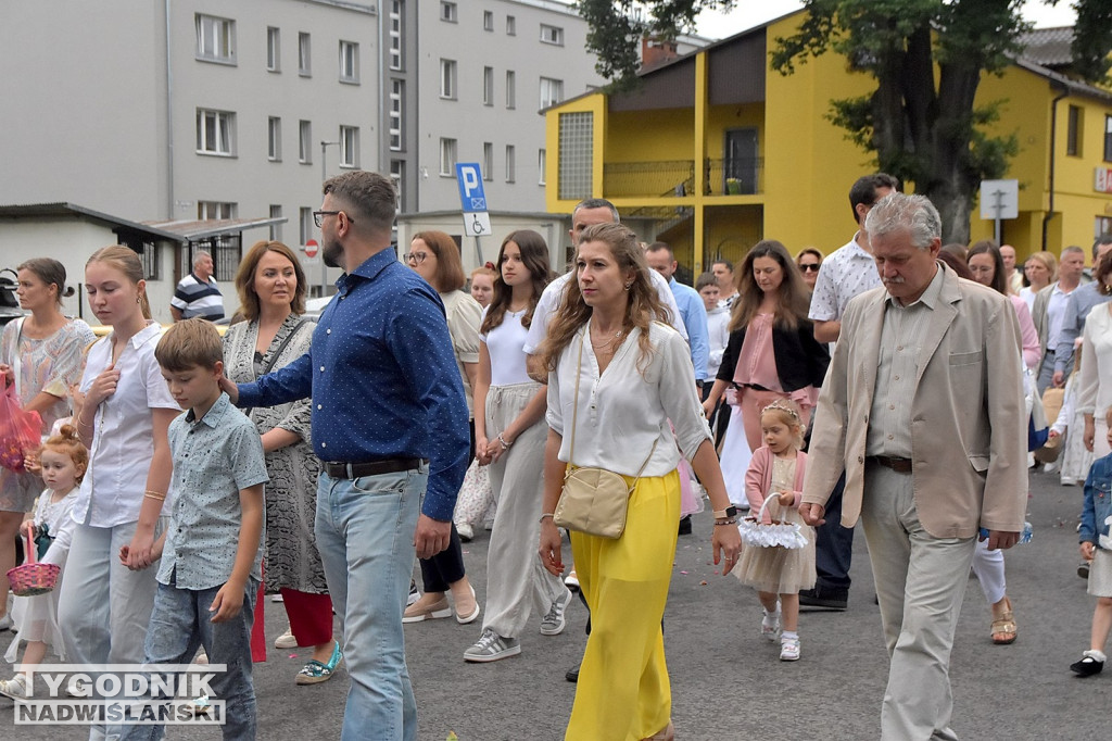 Procesja Bożego Ciała w Nowej Dębie