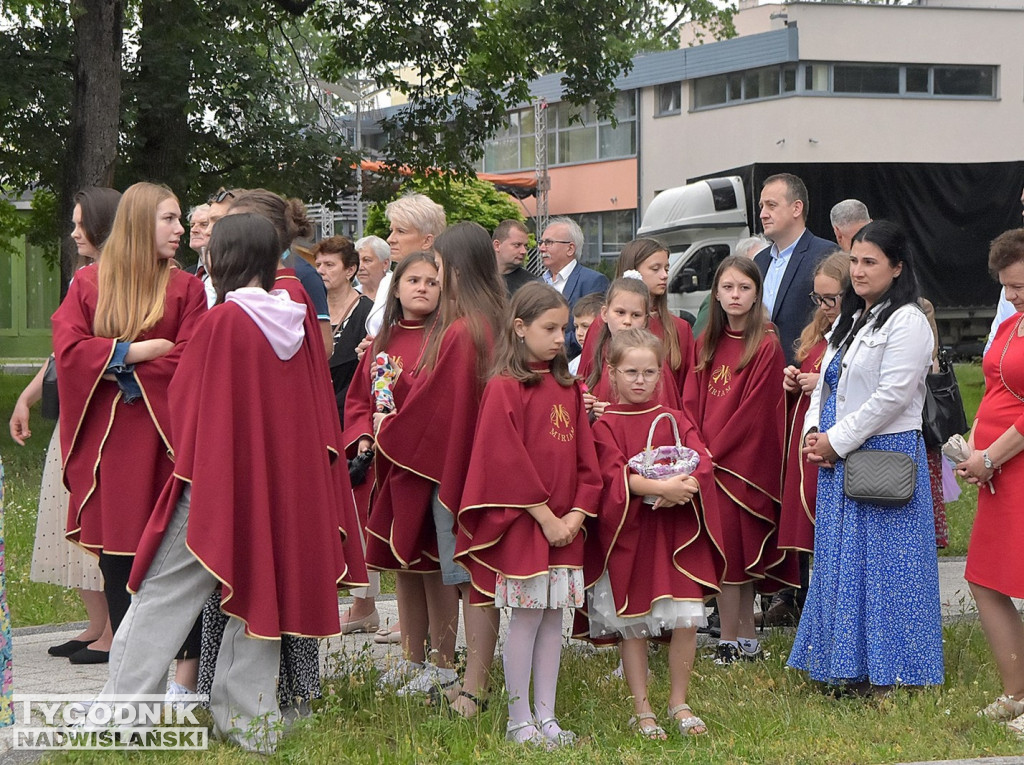 Procesja Bożego Ciała w Nowej Dębie