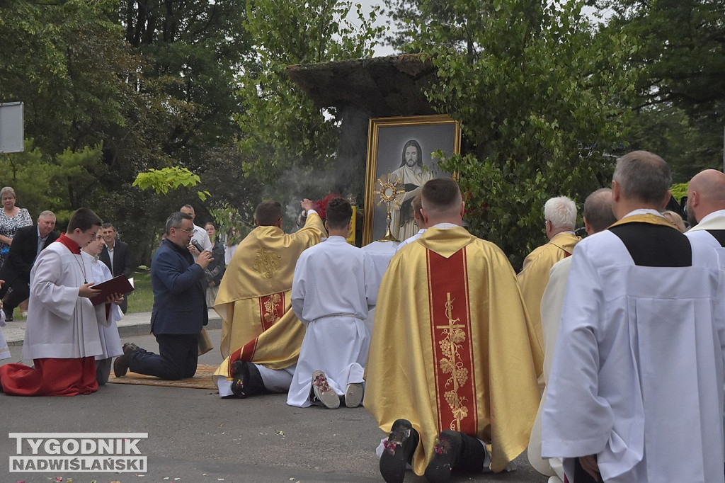 Procesja Bożego Ciała w Nowej Dębie