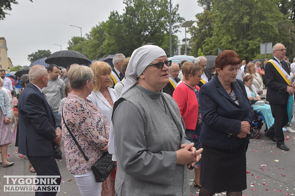 Procesja Bożego Ciała w Nowej Dębie